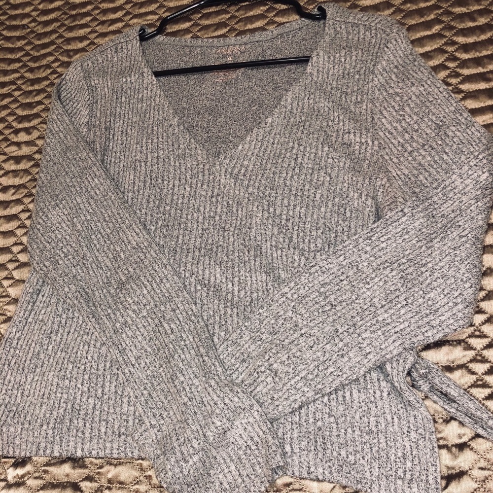long sleeve v neck